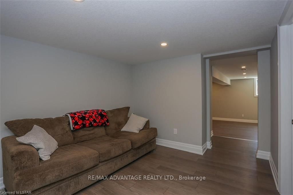 Listing Image 30