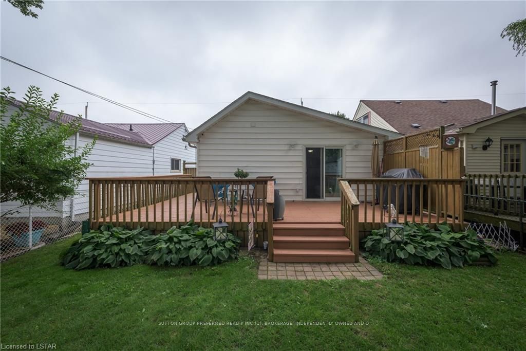 Listing Image 7