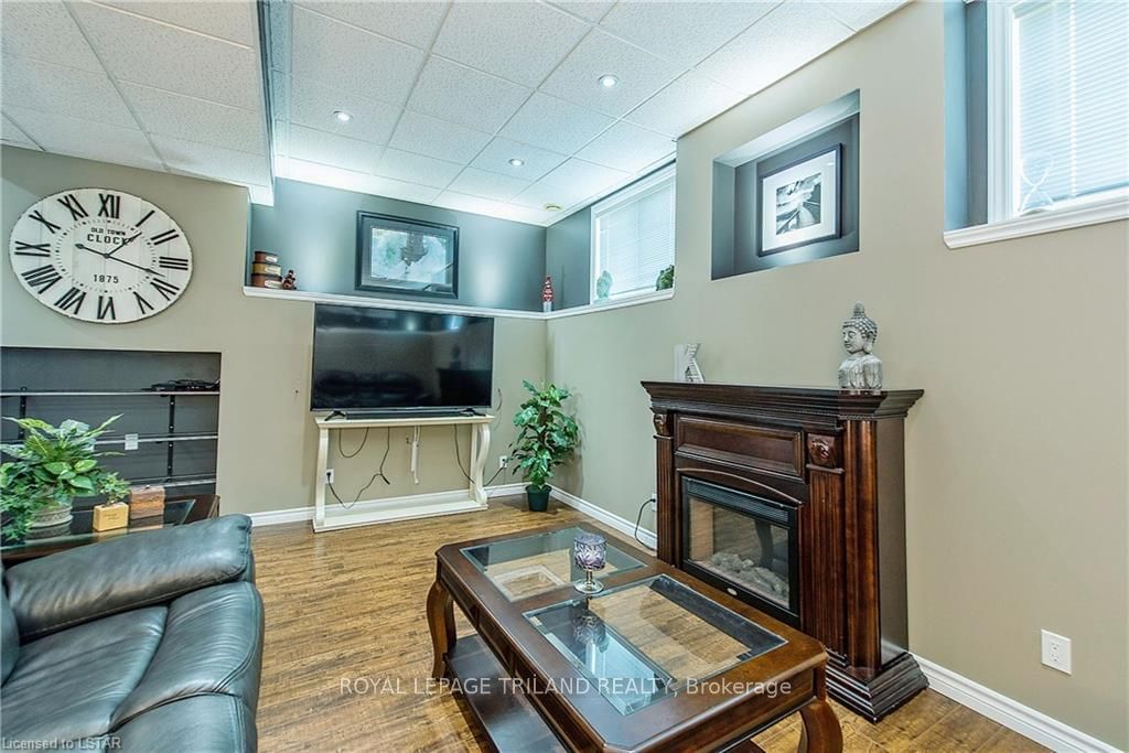 Listing Image 22