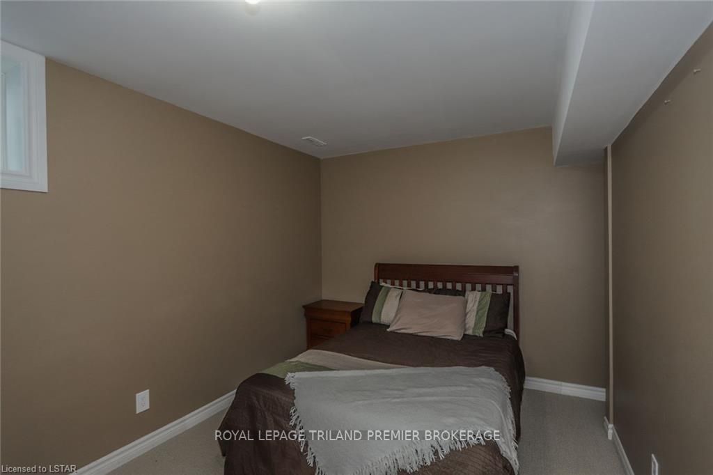 Listing Image 33