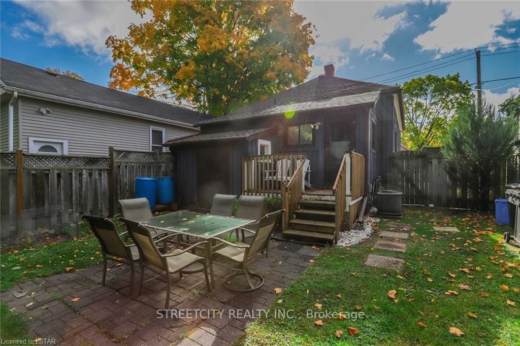 Listing Image 7