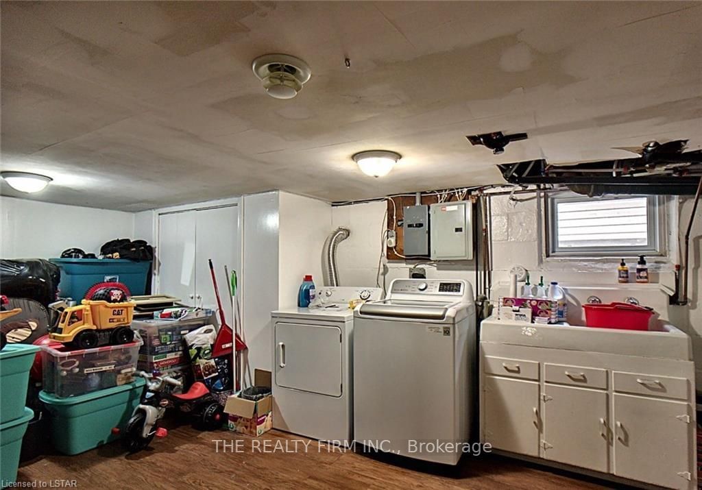 Listing Image 12
