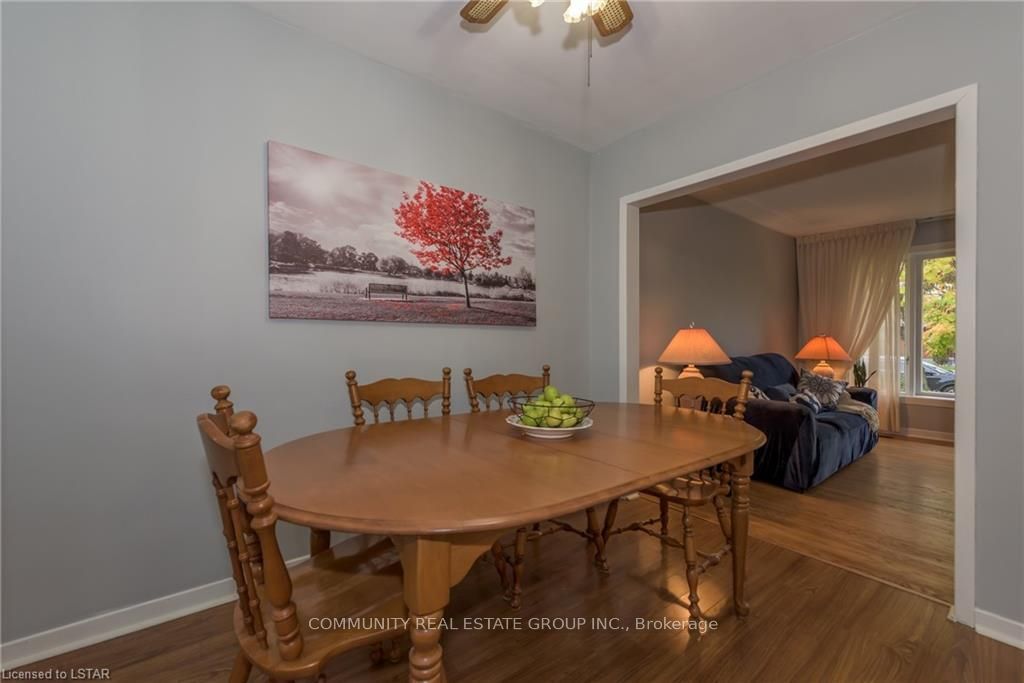 Listing Image 12
