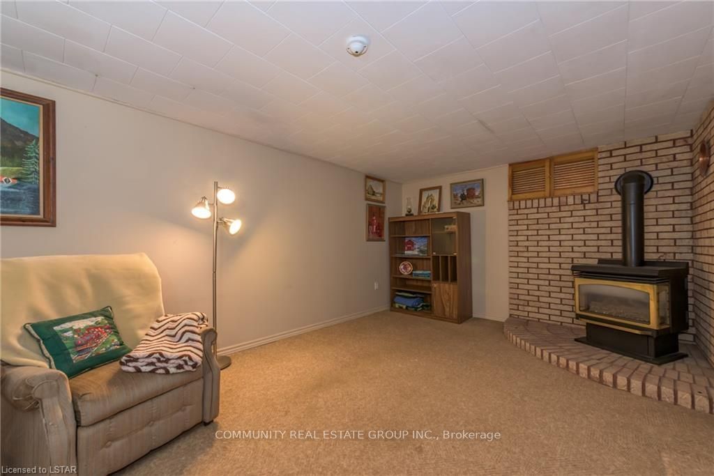 Listing Image 23