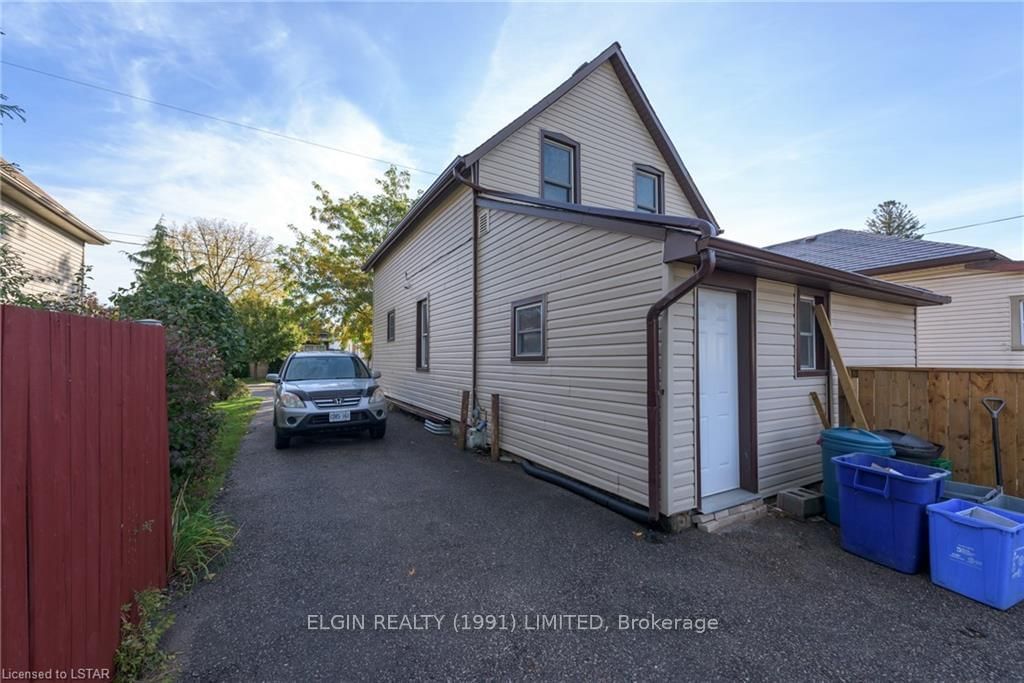 Listing Image 3