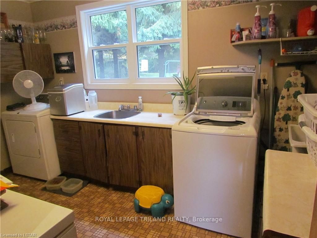 Listing Image 17