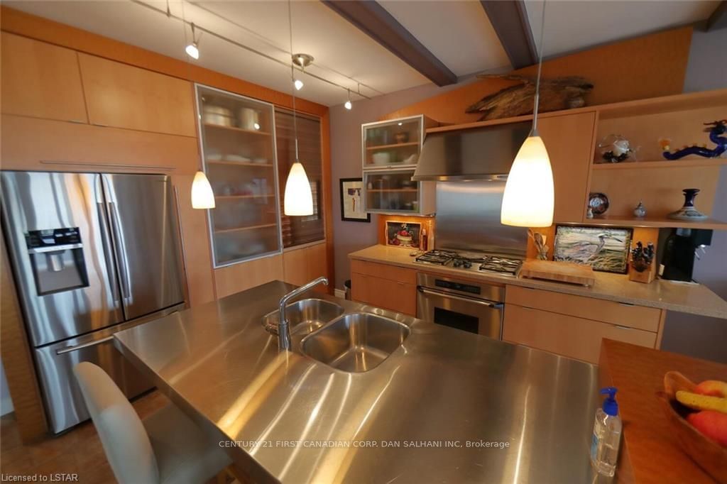 Listing Image 22
