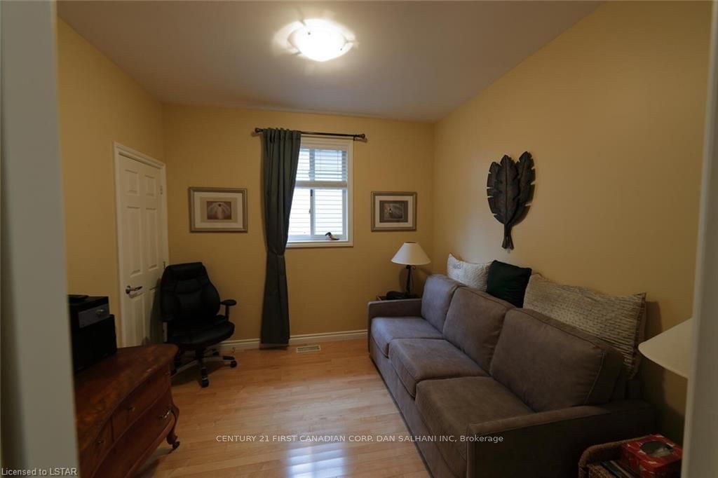 Listing Image 26