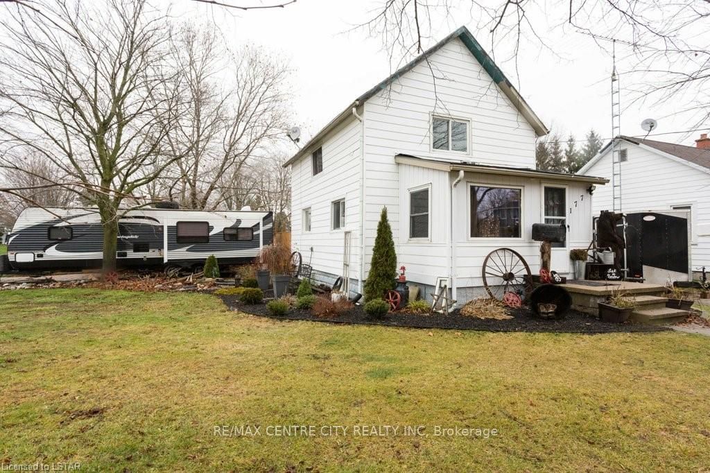 Listing Image 3