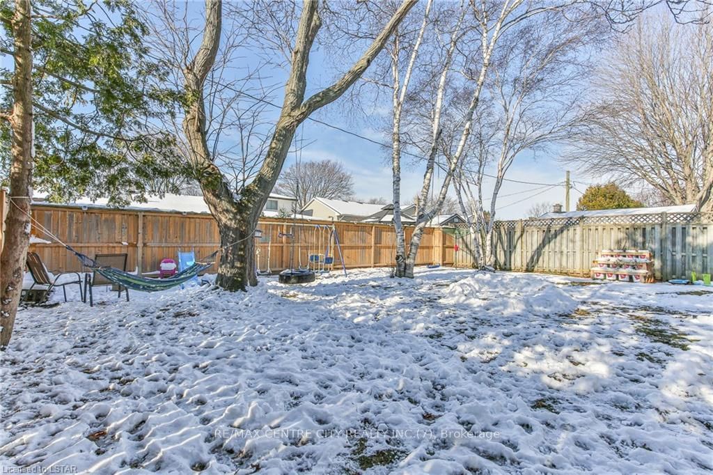 Listing Image 22