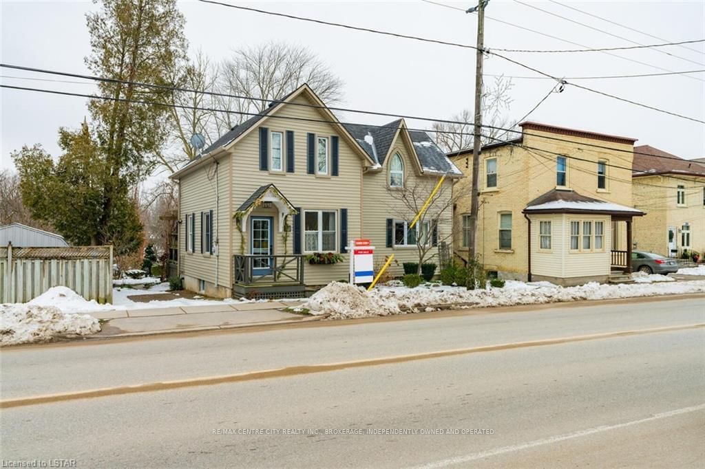 Listing photo 2