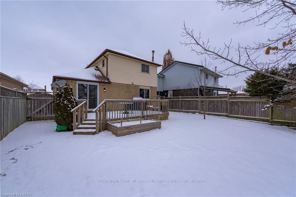 Listing Image 7