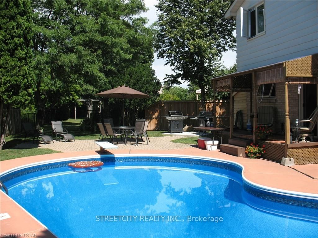 Listing Image 40