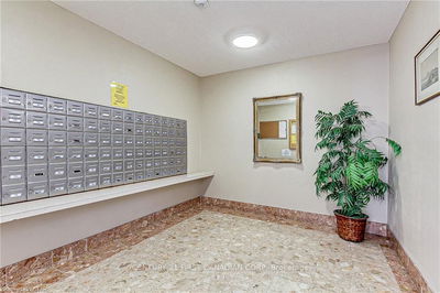 Unit 212 — 1510 Richmond St, London - North G image-0-3