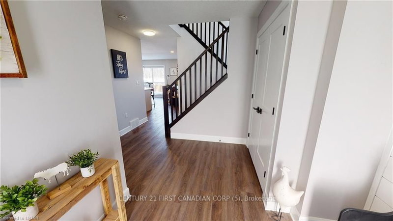 144 Gilmour Dr, Lucan Biddulph, N0M 2J0 | Image 3