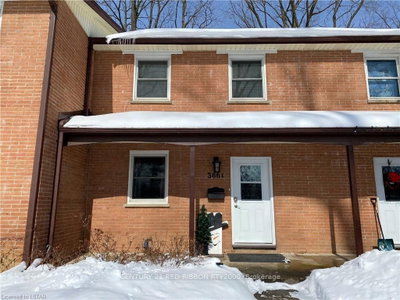 Townhouse sold at K-366 Head Street, Strathroy-Caradoc, Ontario, N7G 2J9 - NE - MLS: X7788237