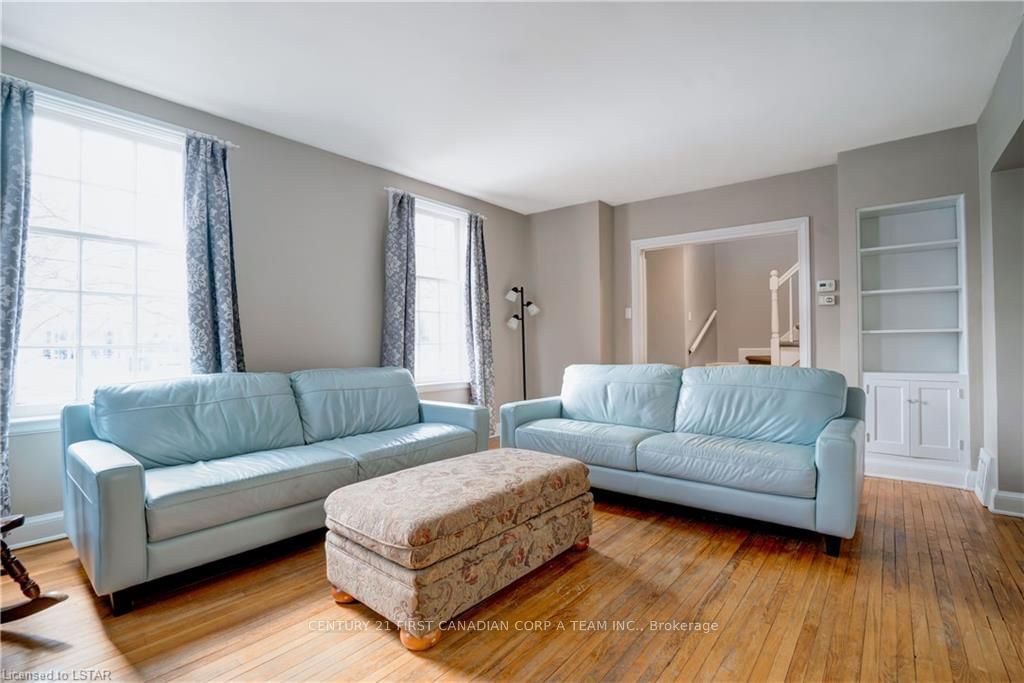 Listing Image 7
