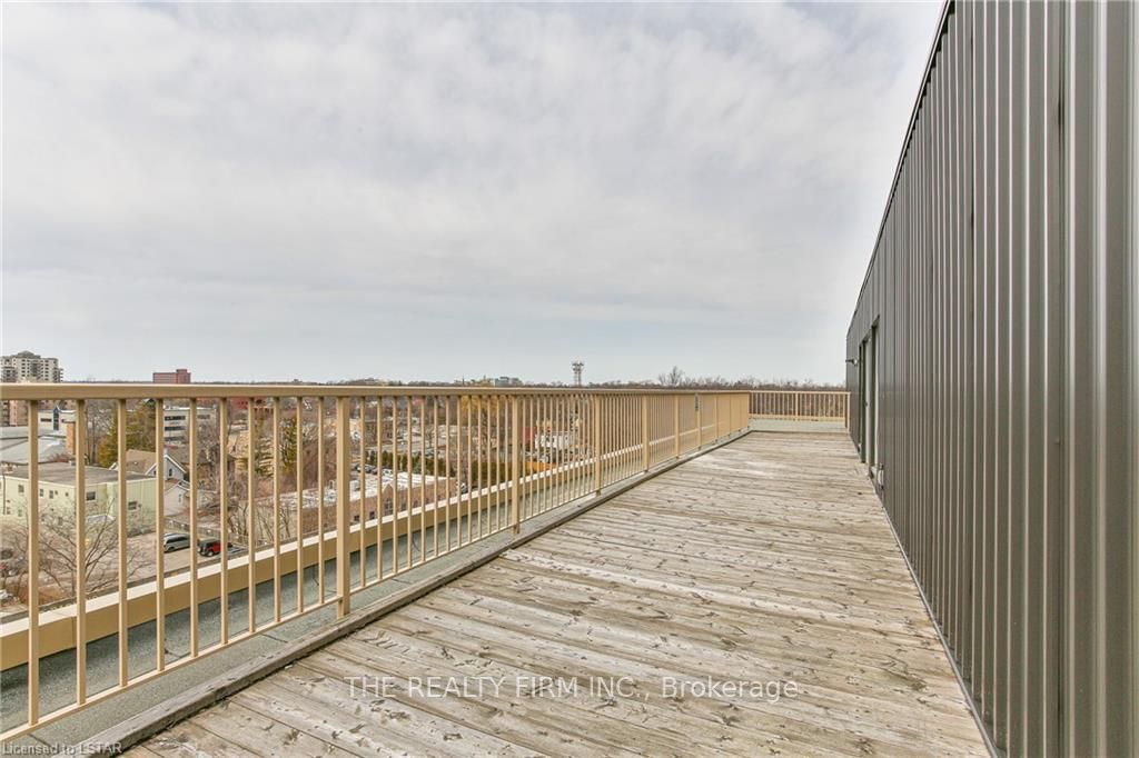 Listing Image 24