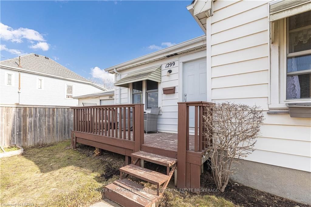 Listing photo 3
