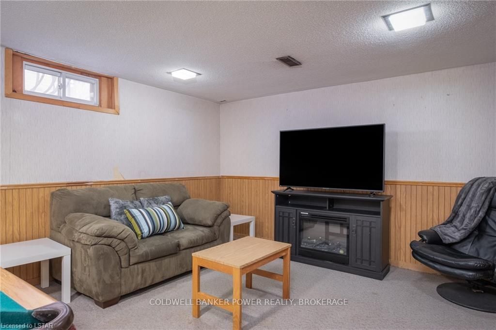 Listing Image 25