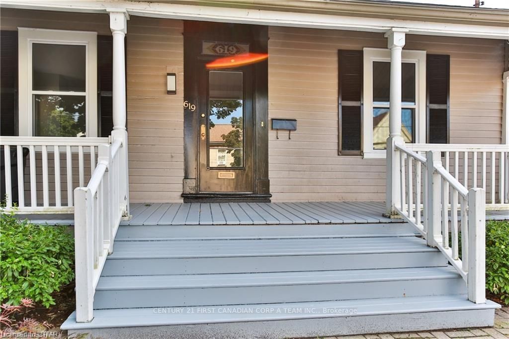 Listing Image 3