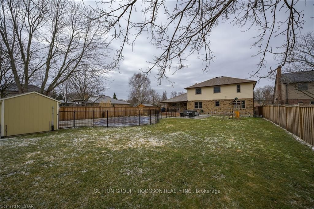 Listing Image 3