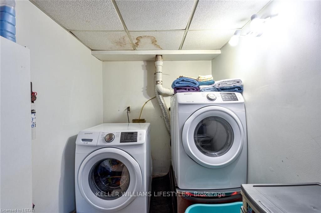 Listing Image 32