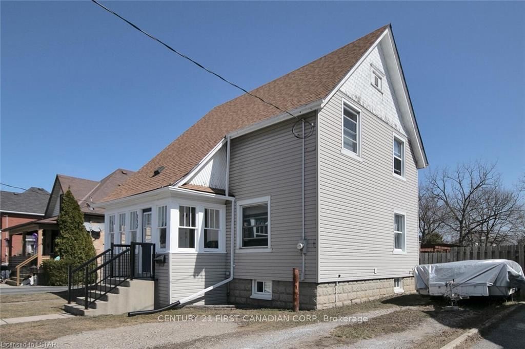 Listing Image 3