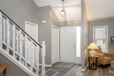 Unit 50 — 99 Edgevalley Rd, London - East A image-0-4
