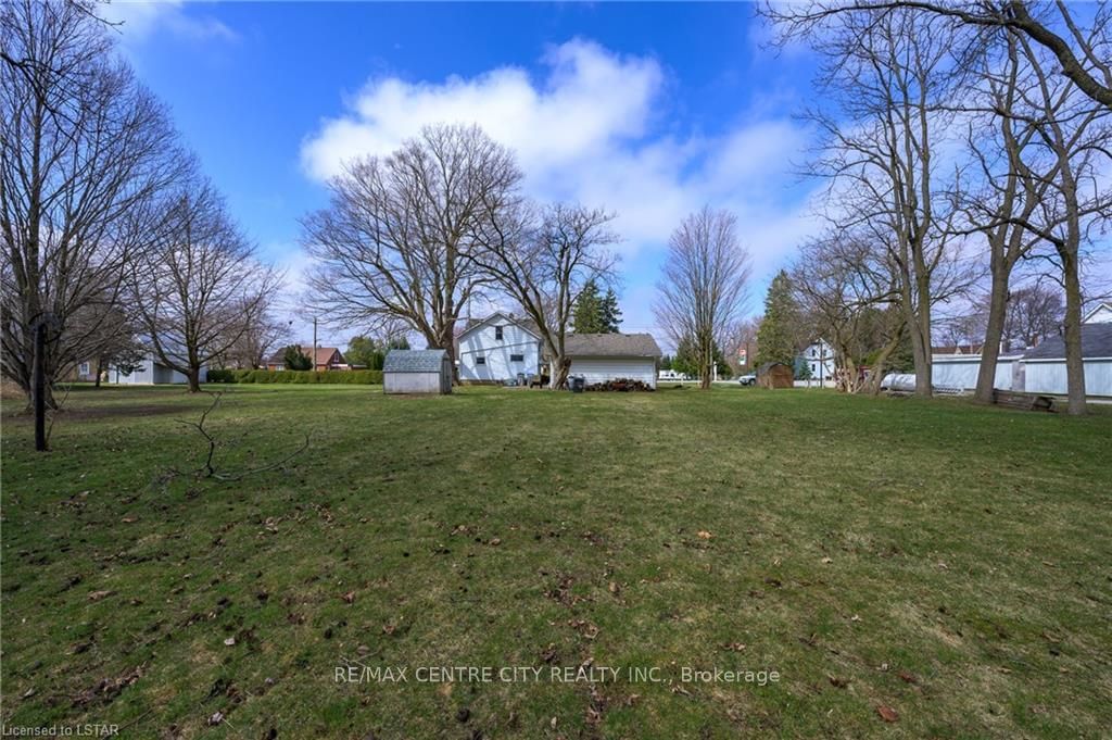 Listing Image 7