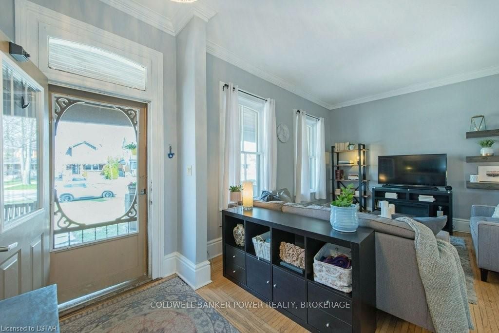 Listing Image 7