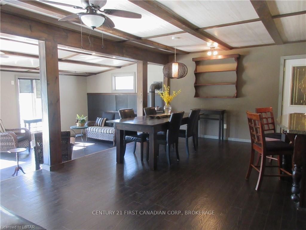Listing Image 7