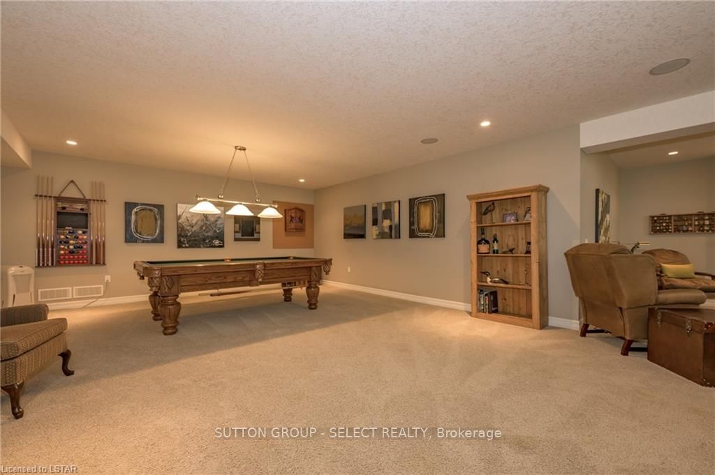 Listing Image 33