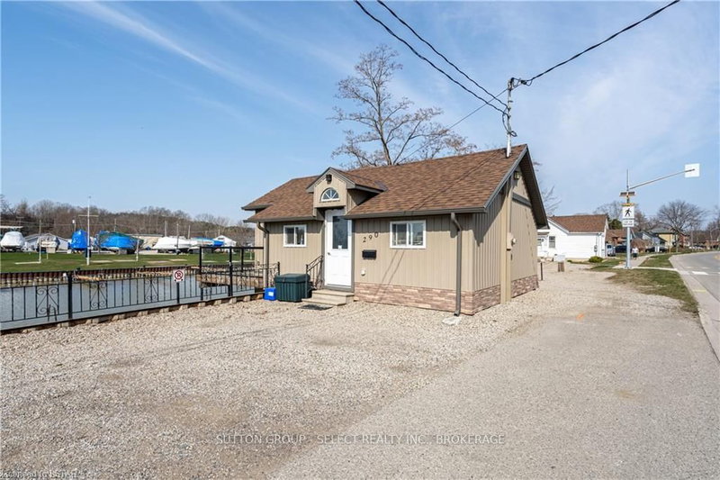 290 Colborne St, Central Elgin, N5L 1A9 | Image 2