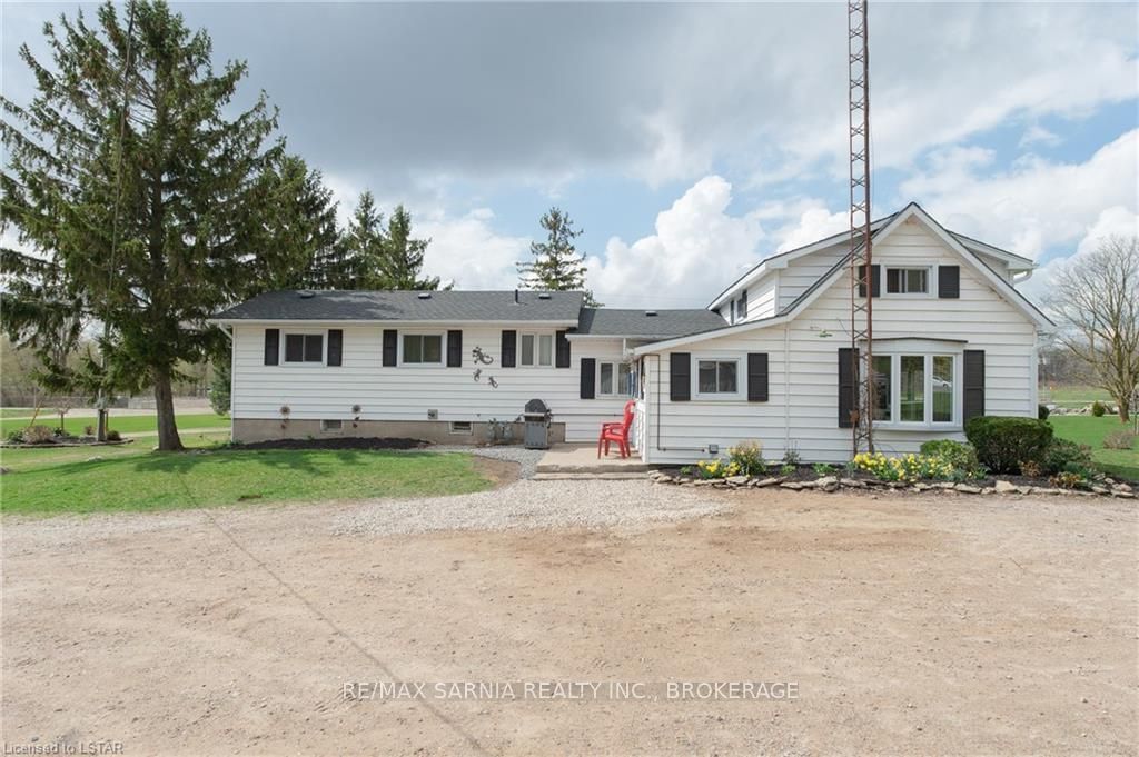 Listing Image 3