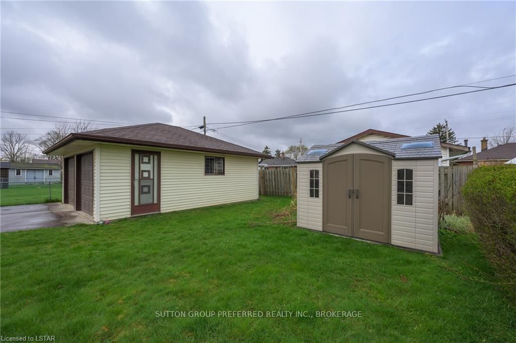 Listing Image 7