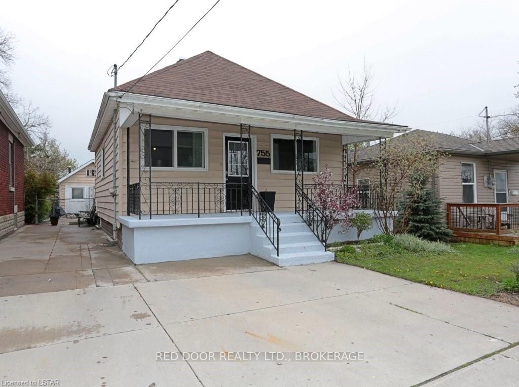 Listing Image 3