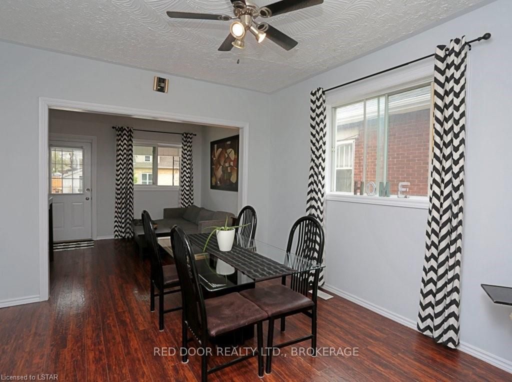 Listing Image 7