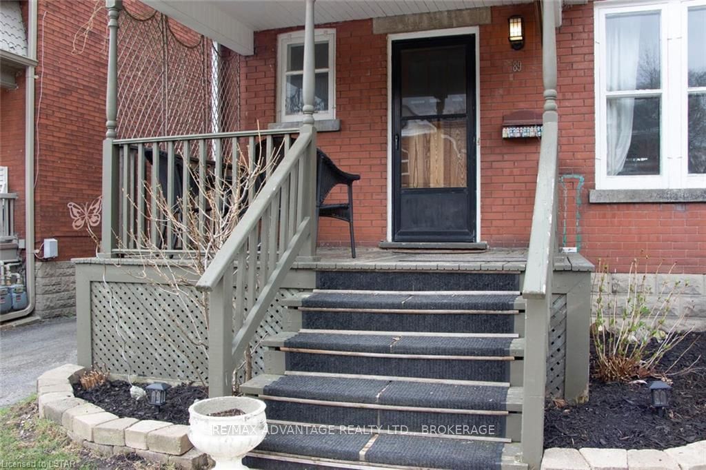Listing Image 3