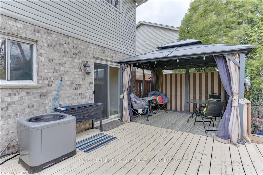 Listing Image 29