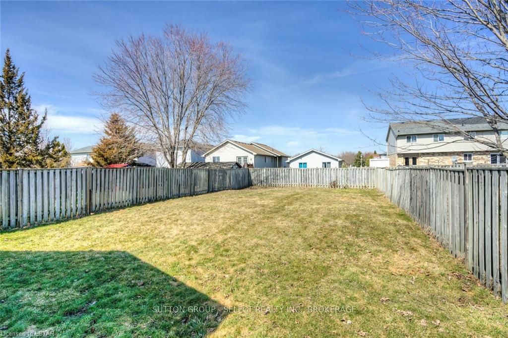 Listing Image 16