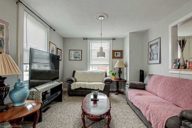 332 Colborne St, Central Elgin, N5L 1B3 | Image 2