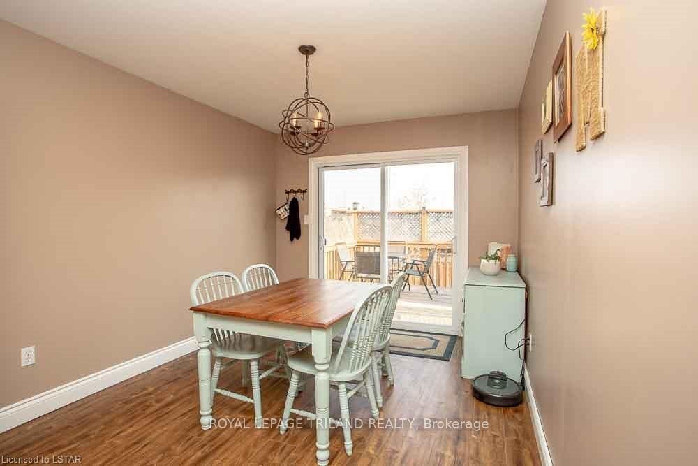 Listing Image 16