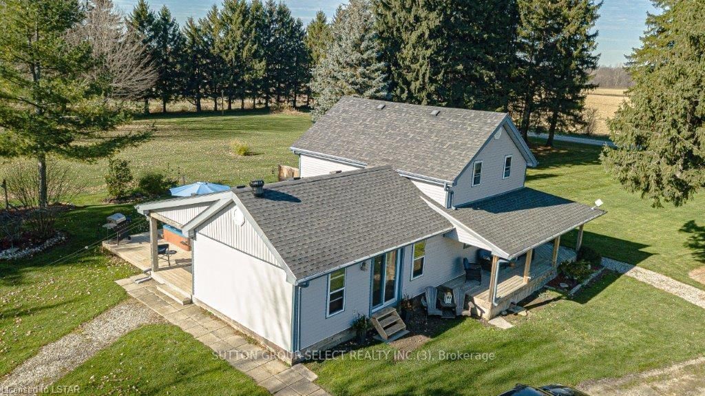 Listing photo 2