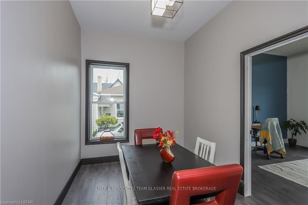 Listing Image 7