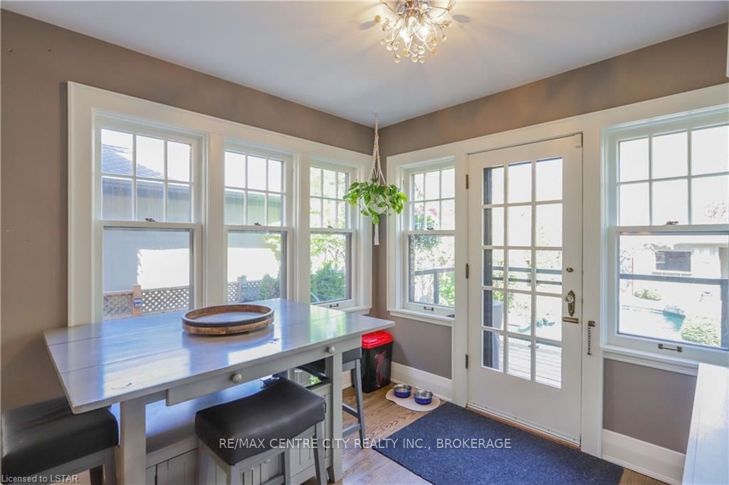 Listing Image 15