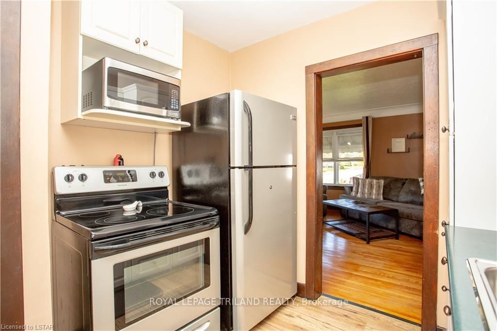 Listing Image 13