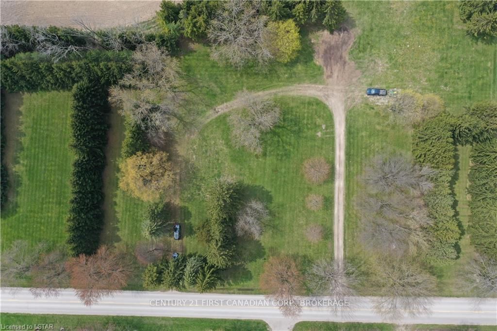 Listing Image 4