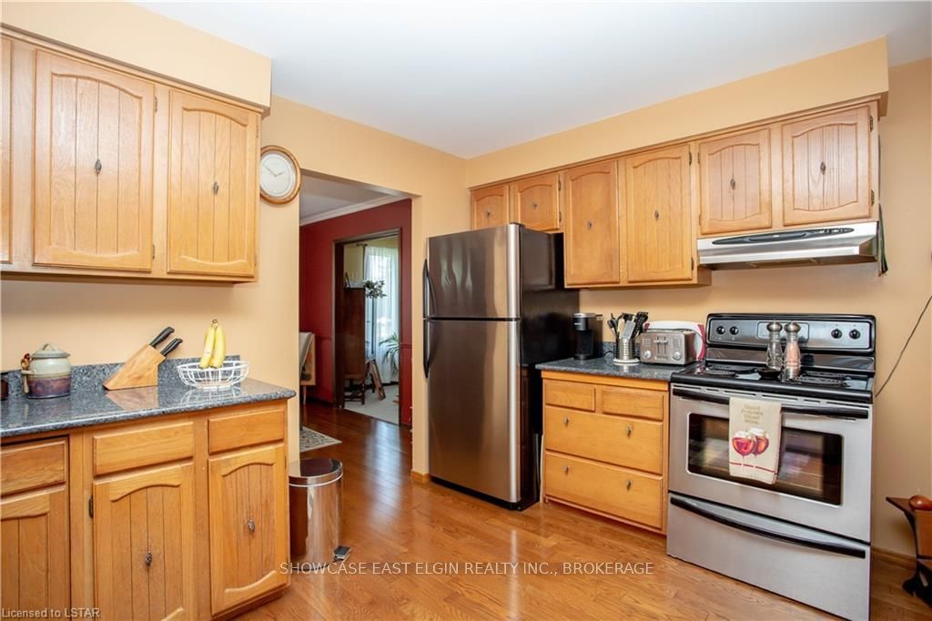 Listing Image 7