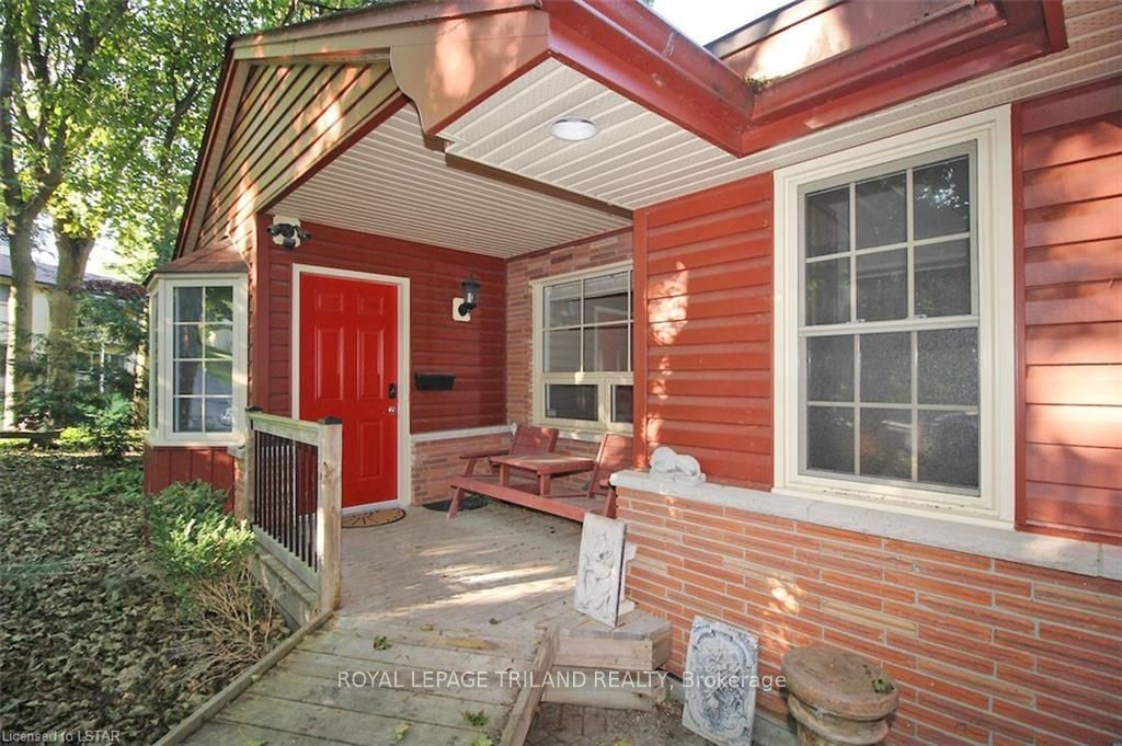 Listing Image 3
